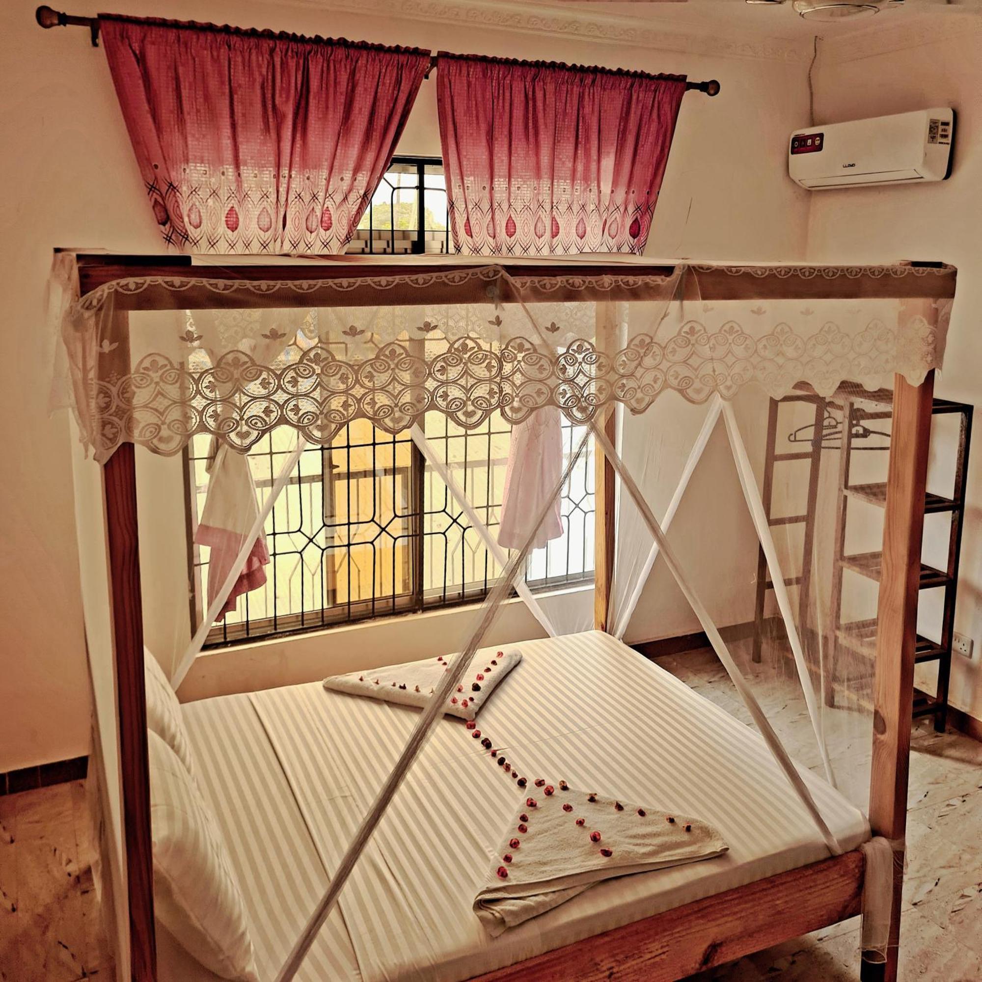 Bed and Breakfast Raha House Nungwi Esterno foto