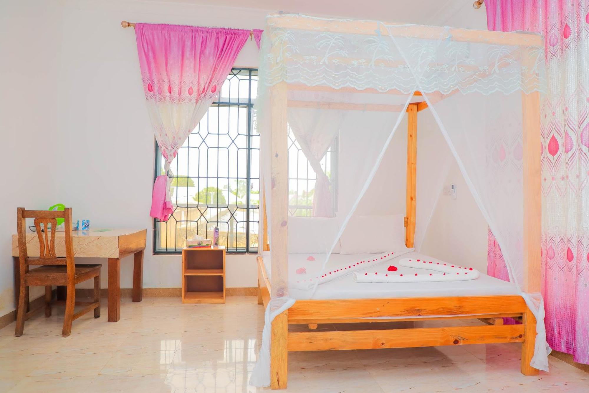Bed and Breakfast Raha House Nungwi Esterno foto