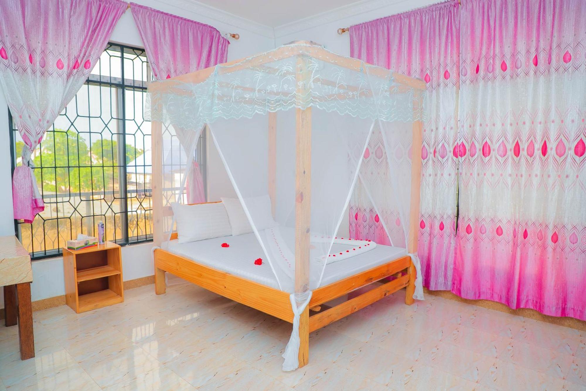 Bed and Breakfast Raha House Nungwi Esterno foto