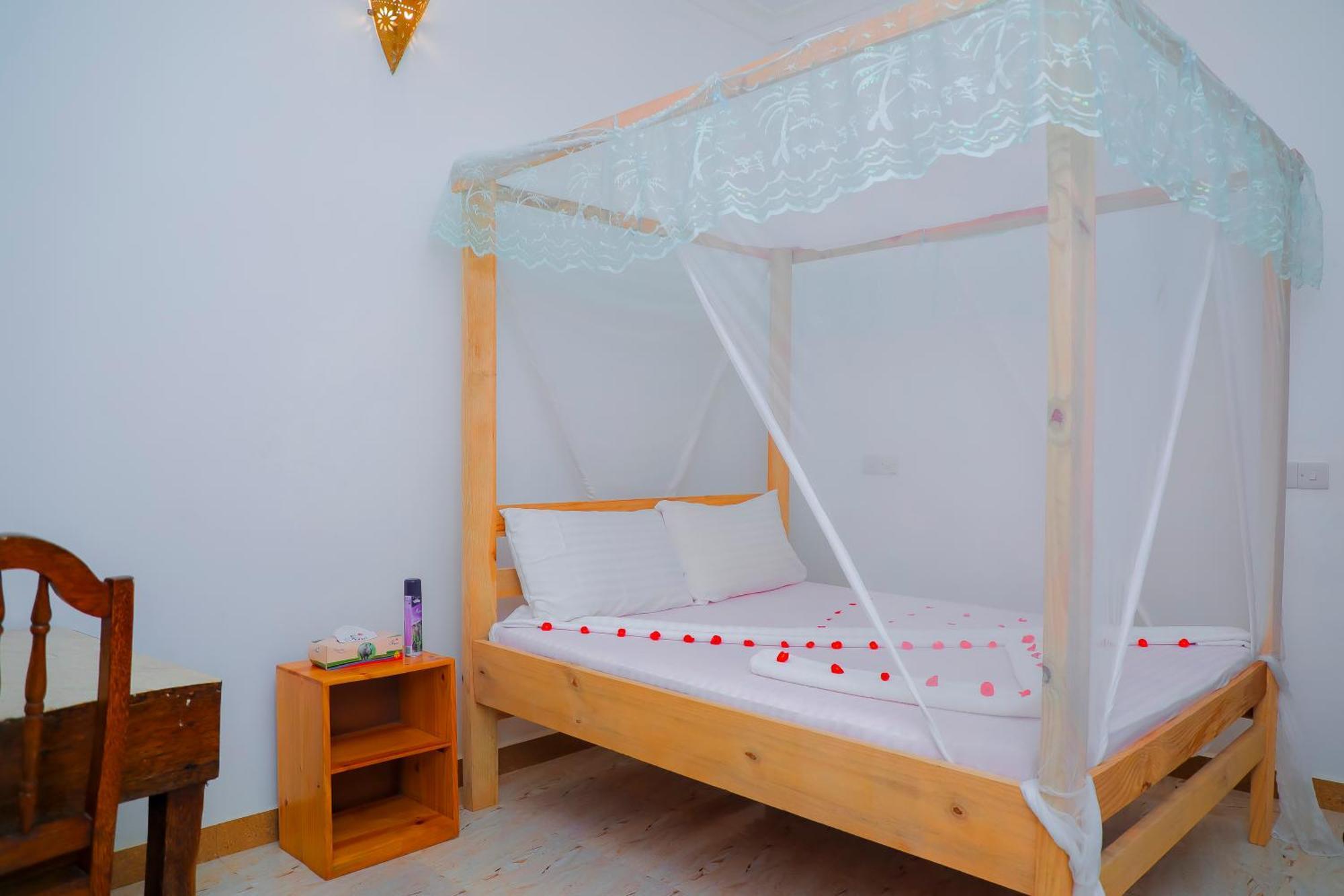 Bed and Breakfast Raha House Nungwi Esterno foto